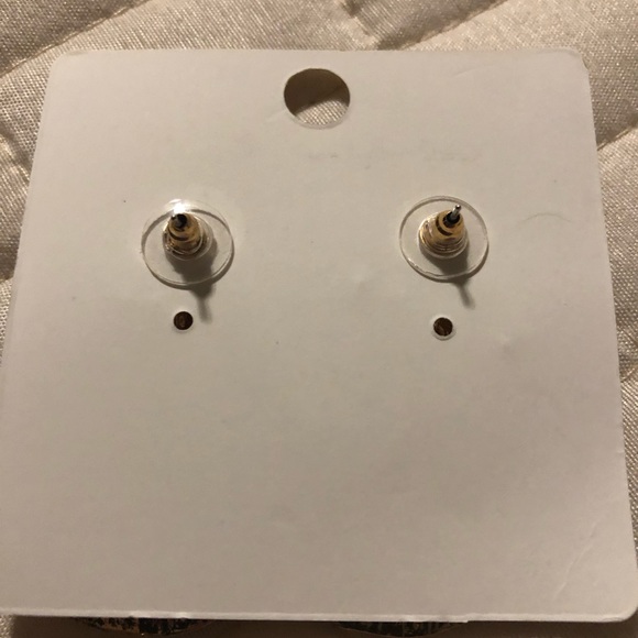 Gold Earrings - Picture 2 of 2